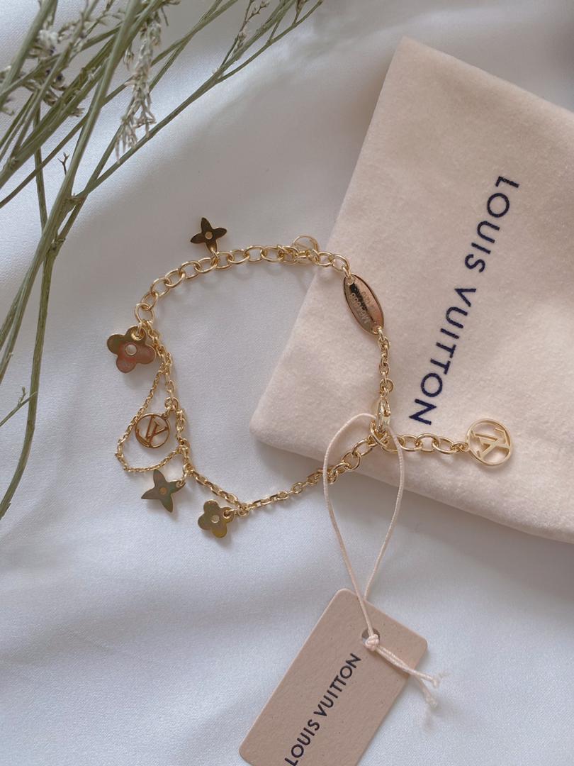 Louis Vuitton Bracelet M64858 LOUIS VUITTON Accessory LV Brass Blooming  [Parallel Import], Brass : Clothing, Shoes & Jewelry 